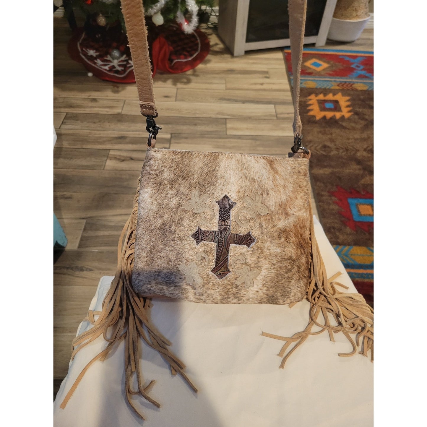 CROSSBODY COWHIDE FRINGE WITH CROSS