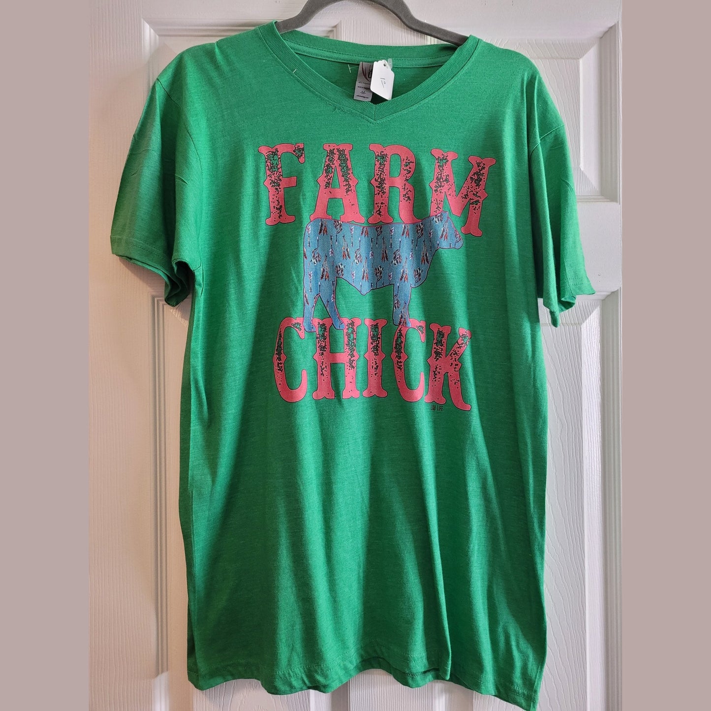 Graphic tee farm chick
