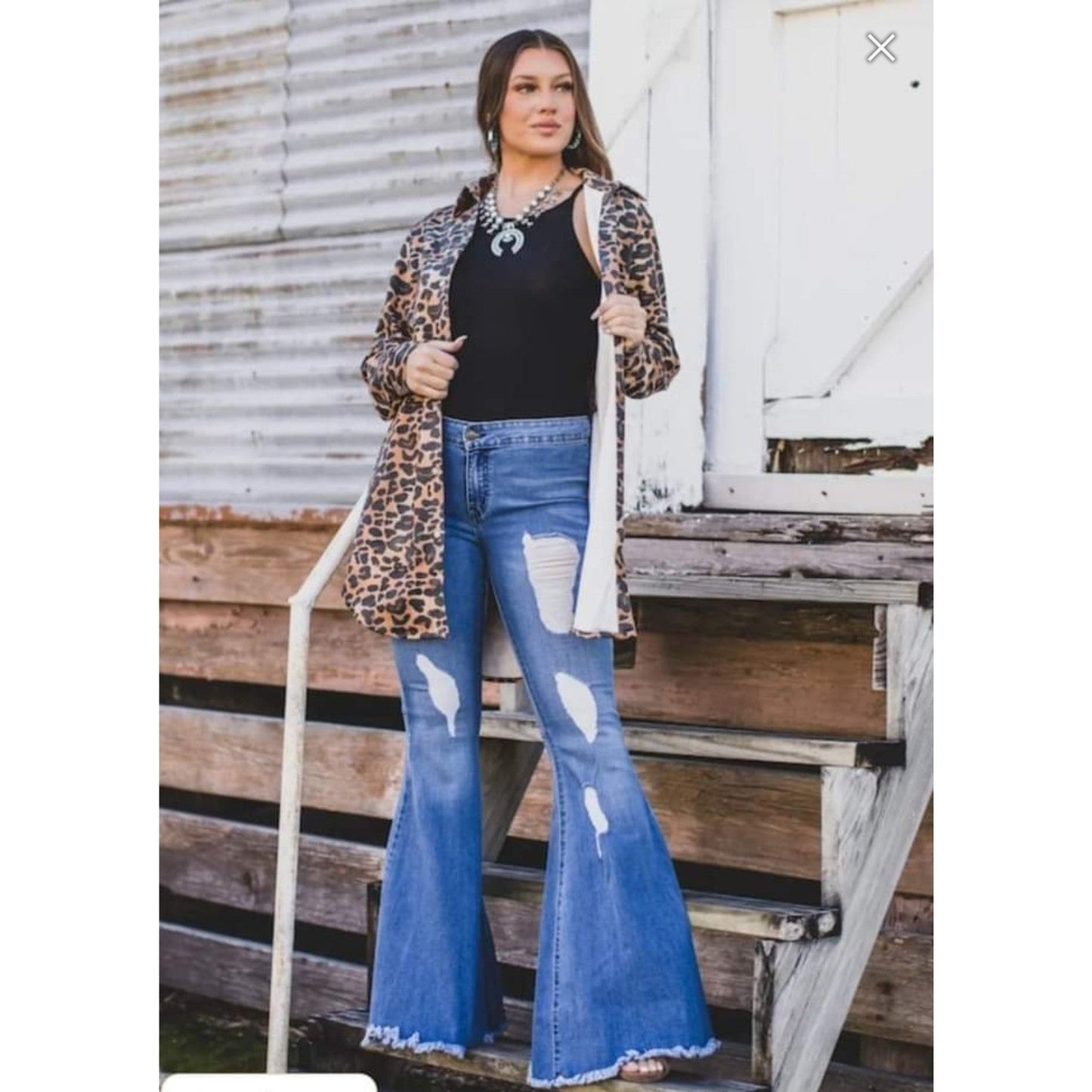 L&B DISTRESSED FLAIR JEANS
