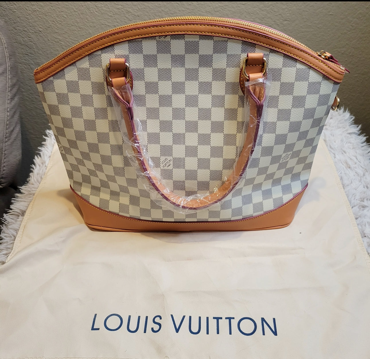 HORIZONTAL WHITE CHECK HANDBAG