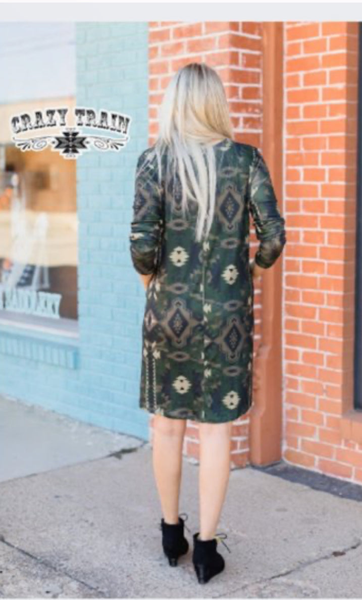 HONEY HUNT LONG SLEEVE AZTEC DRESS W/KEYHOLE
