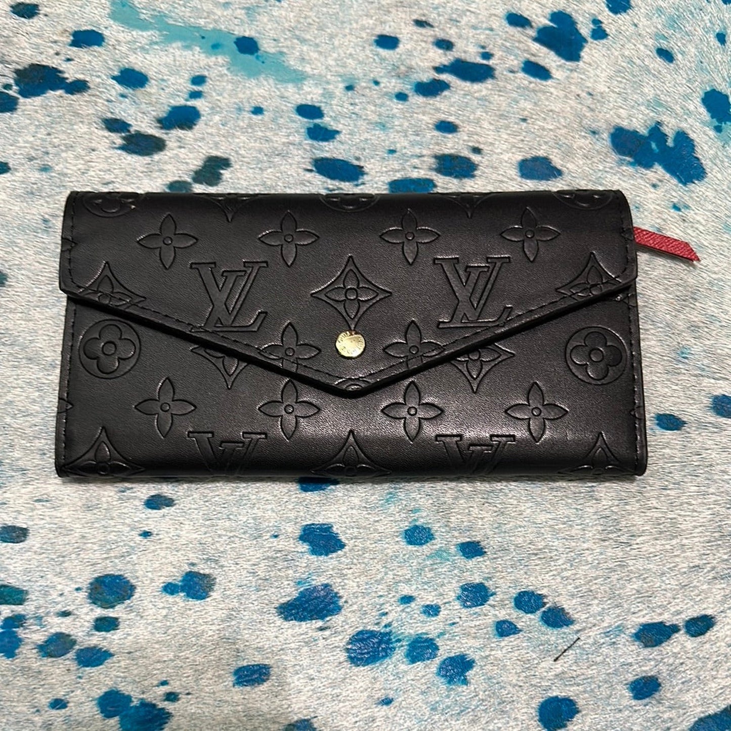 WALLET BLACK EMBOSSED W/ SNAP