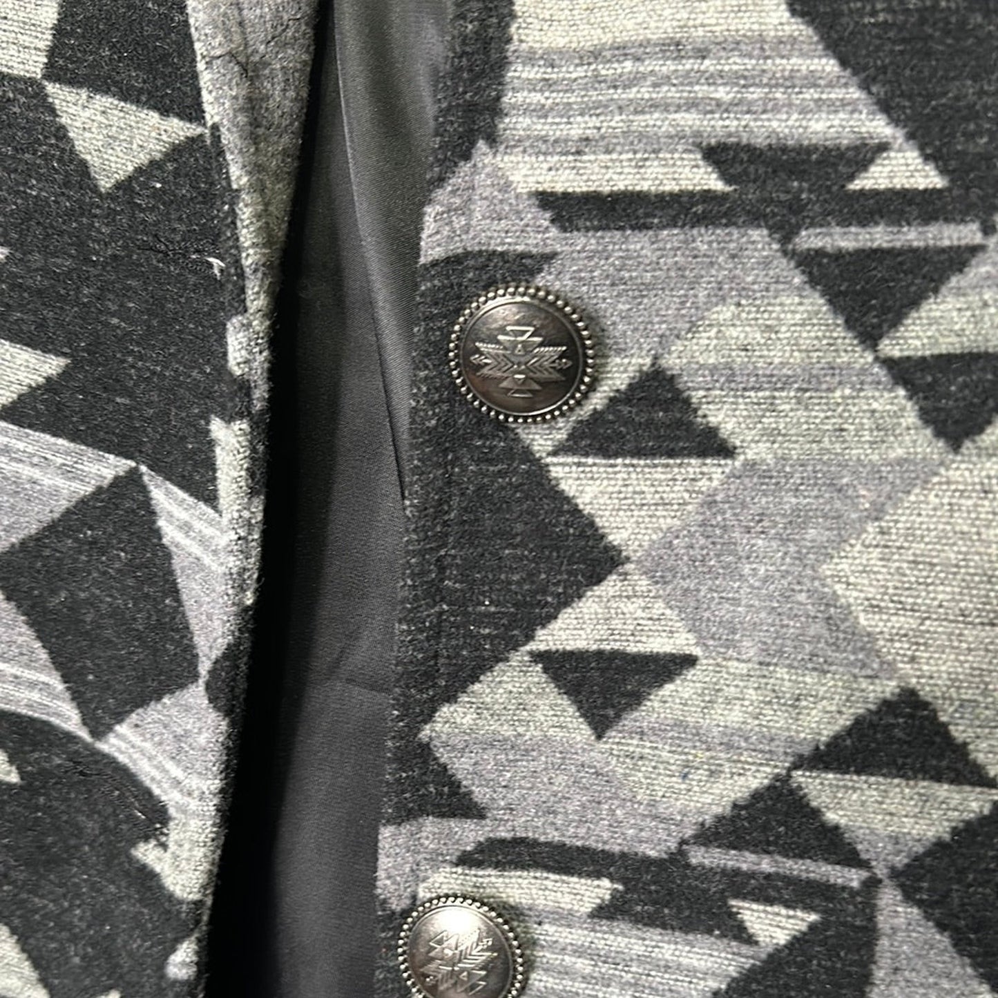 AZTEC BUTTON DOWN JACKET