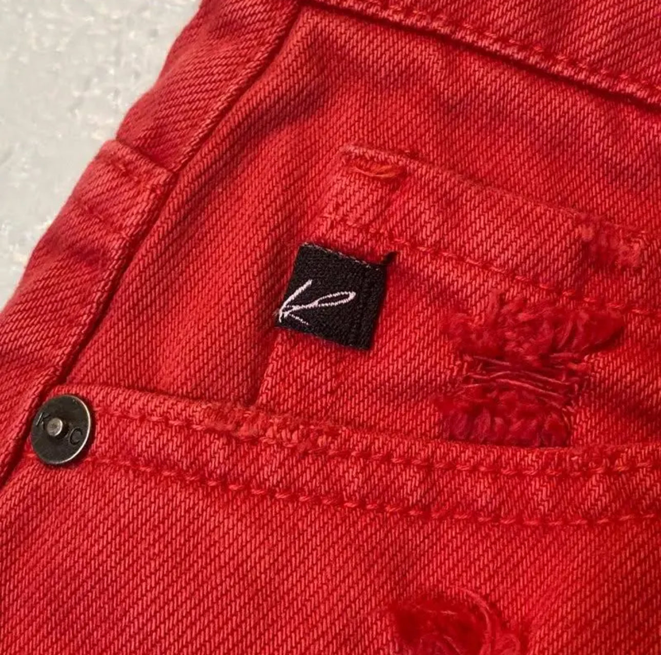 KANCAN DISTRESSED SHORTS RED
