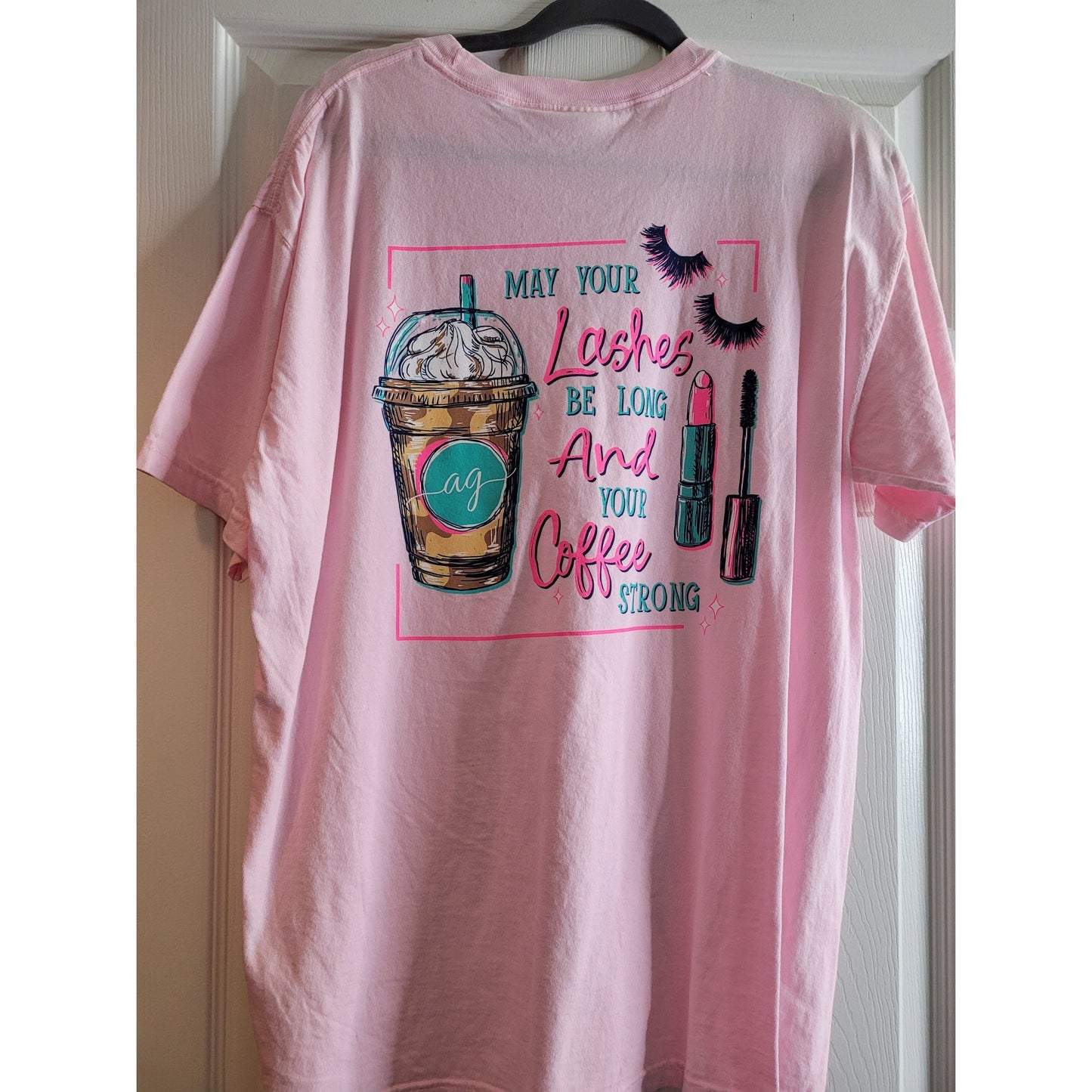 Graphic tee may your lashes be long