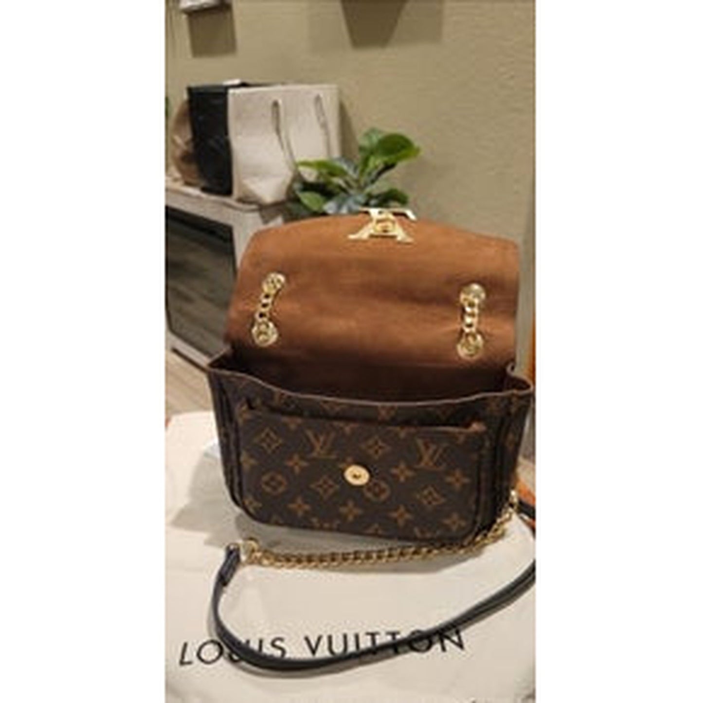 TWO TONE BROWN CROSS BODY LV