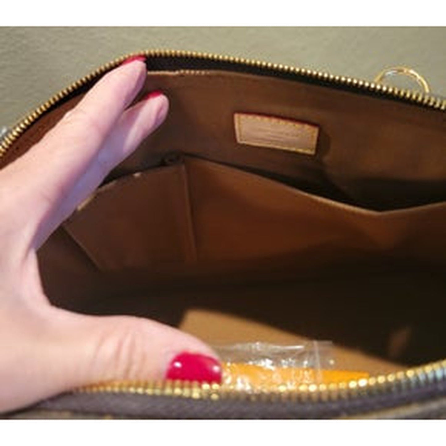 ALMA HANDBAG MONO BROWN W/ LOCK PURSE