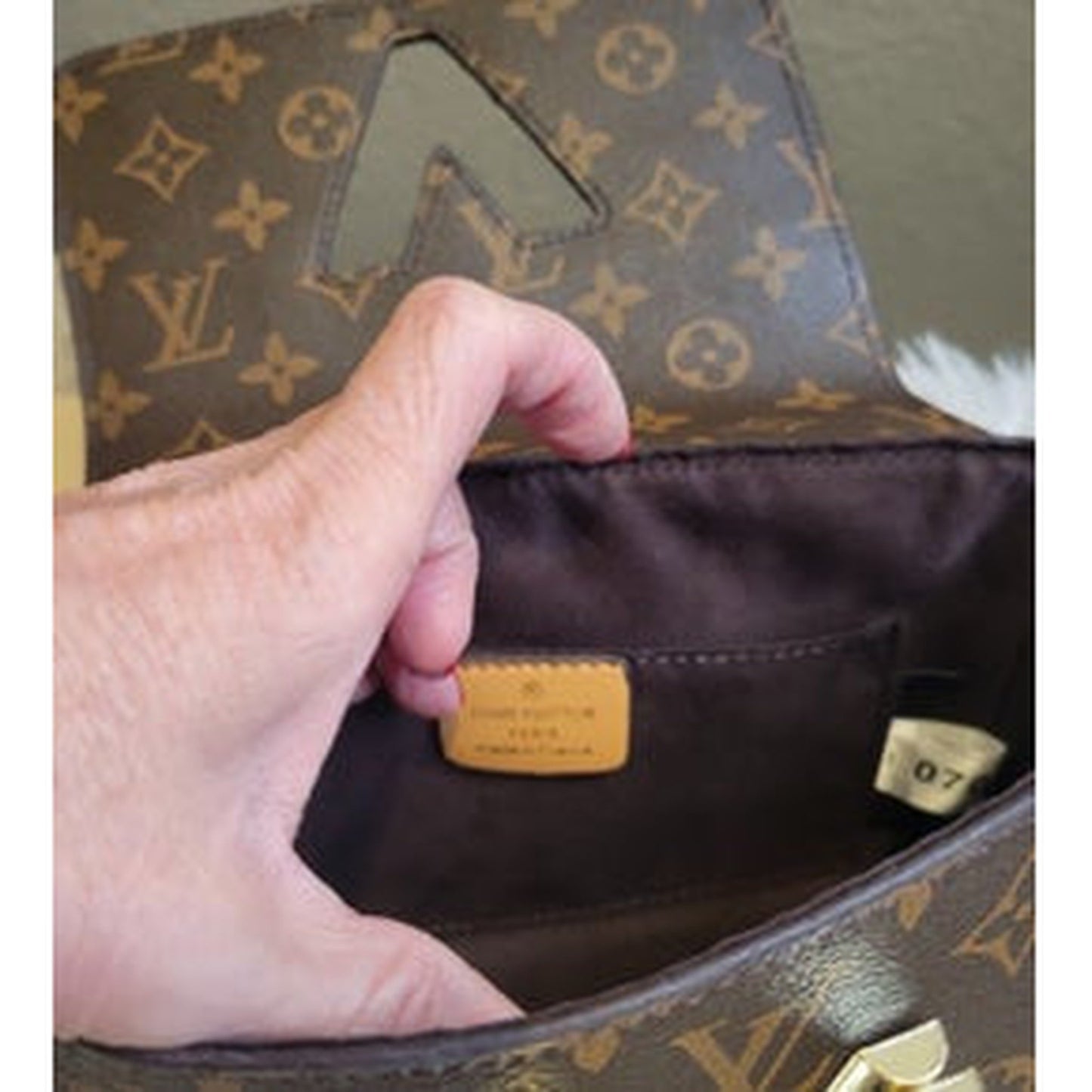 BROWN MONO TWIST HANDLE PURSE