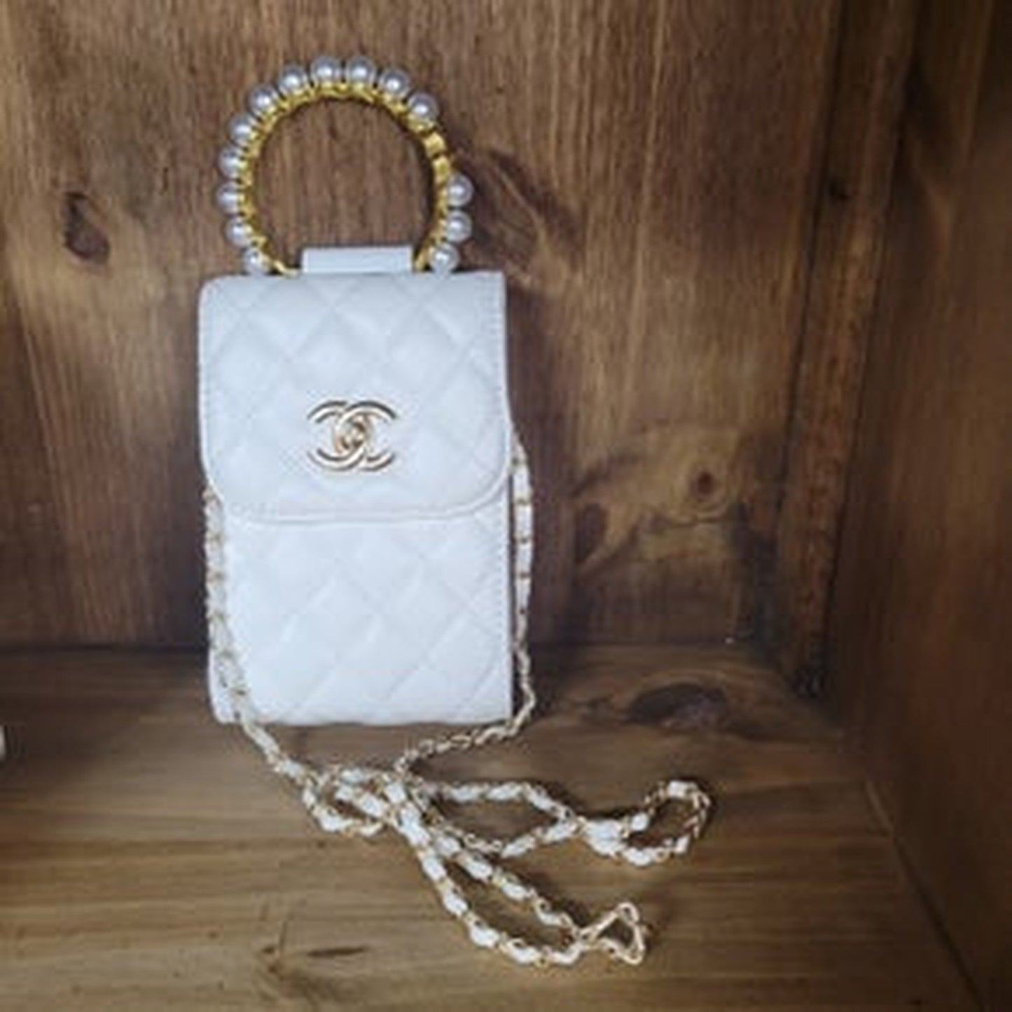 CC CELL HOLDER W/CHAIN PURSE