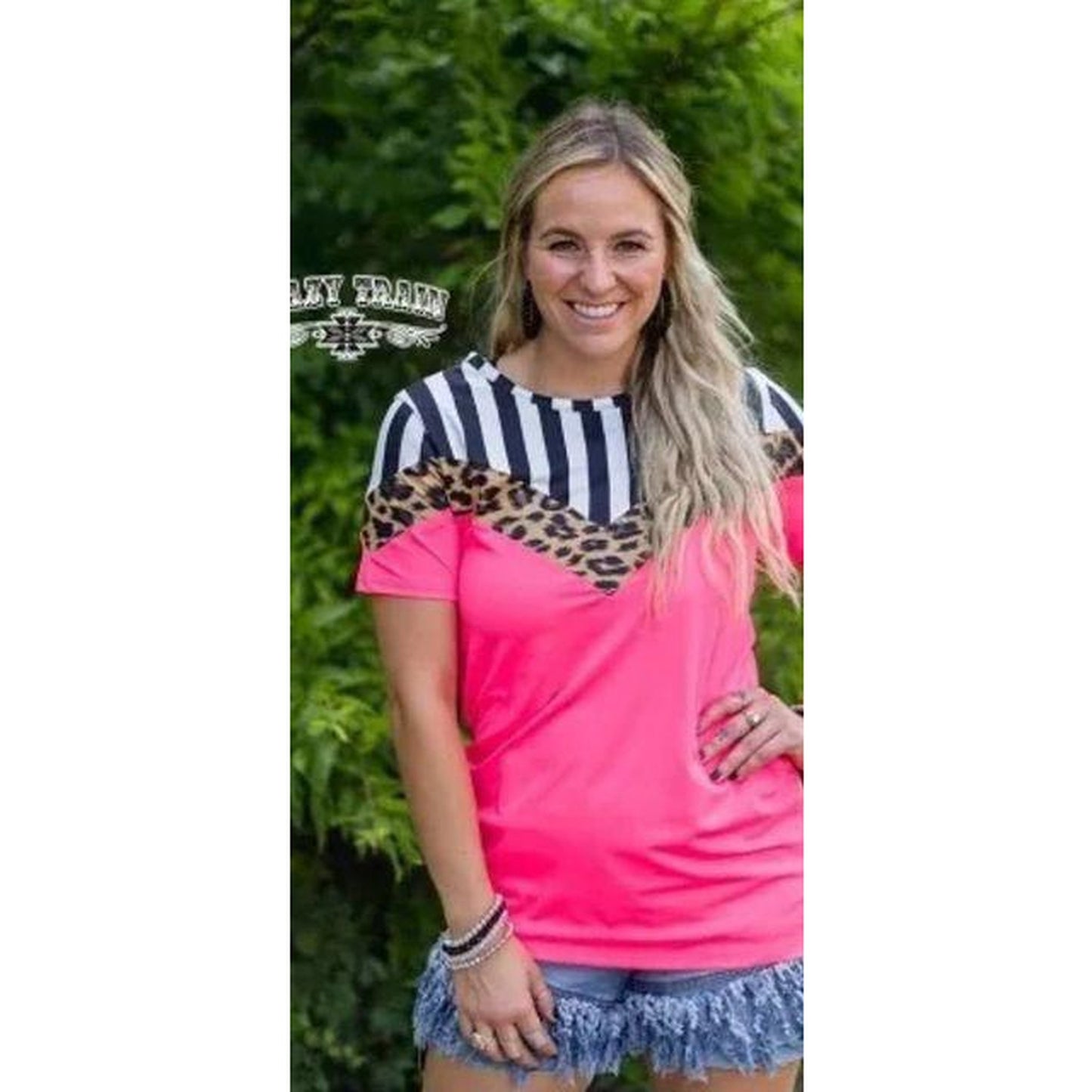 PINK SHIRT W LEOPARD V