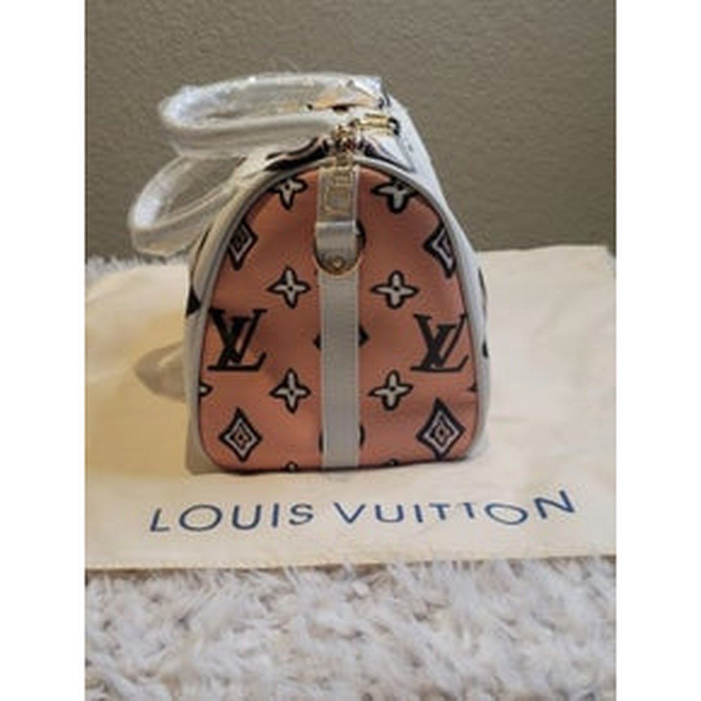WILD AT HEART SPEEDY 25 HANDBAG CREAM W/ LOCK