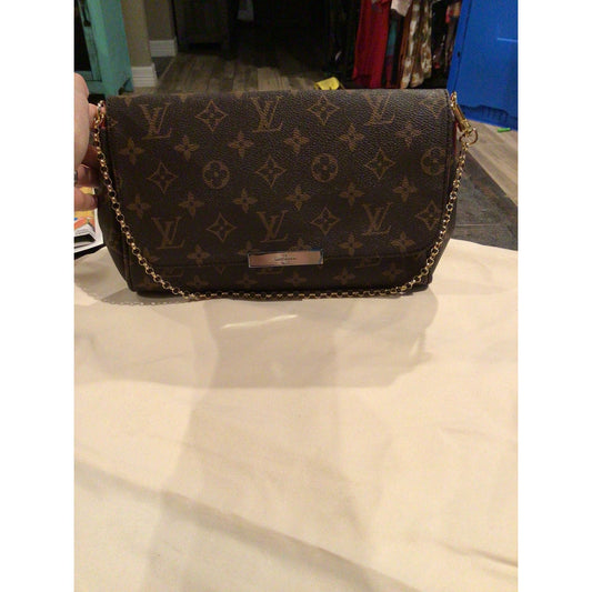 CROSSBODY (LARGE) BROWN DAMIER W/ MAGNET CLASP AND CHAIN