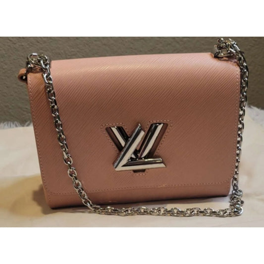 CROSSBODY PINK W/TWIST CLASP HARDSHELL