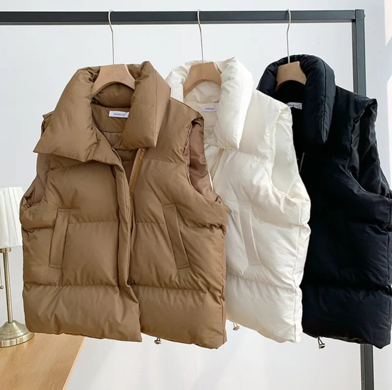 Women puffer vest