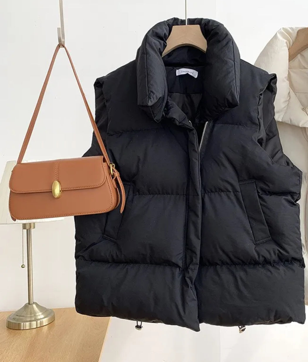 Women puffer vest