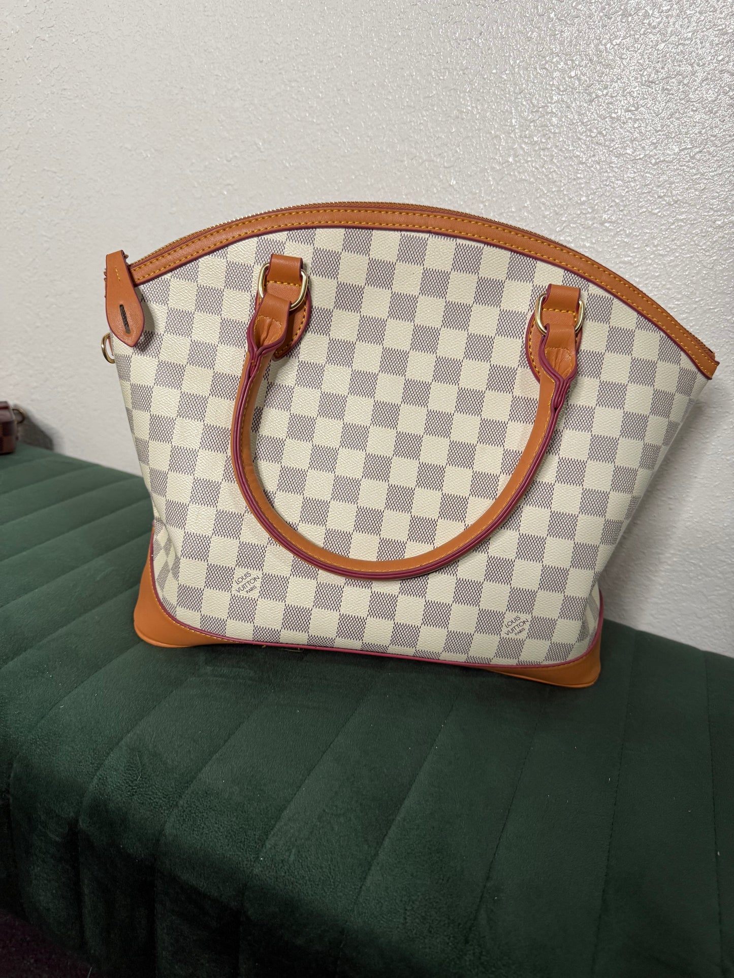 HORIZONTAL WHITE CHECK HANDBAG