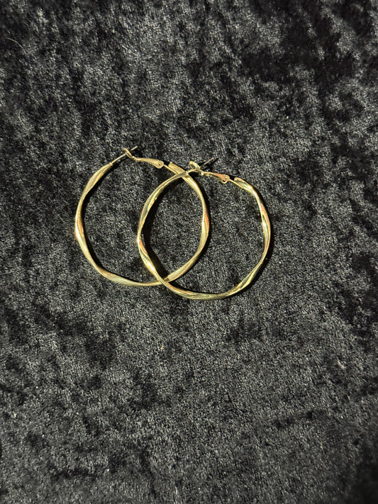 GOLD GEOMETRIC HOOPS