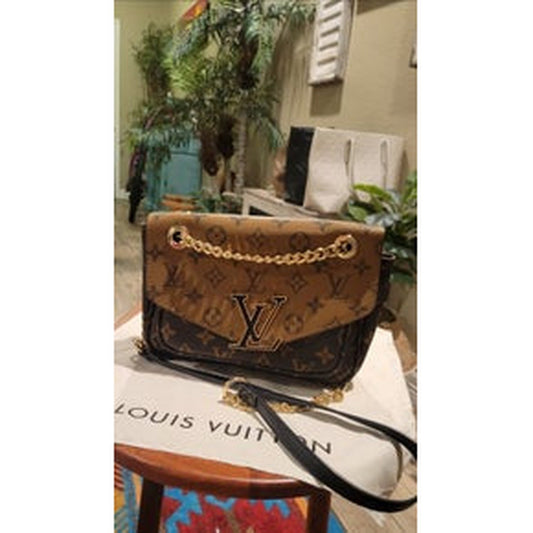TWO TONE BROWN CROSS BODY LV